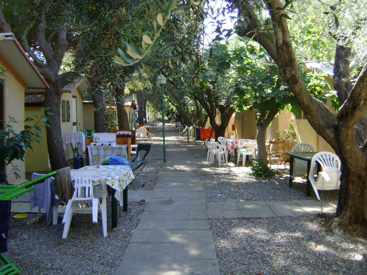 Camping Dell'Uva Hotel Le Castella  Exterior photo